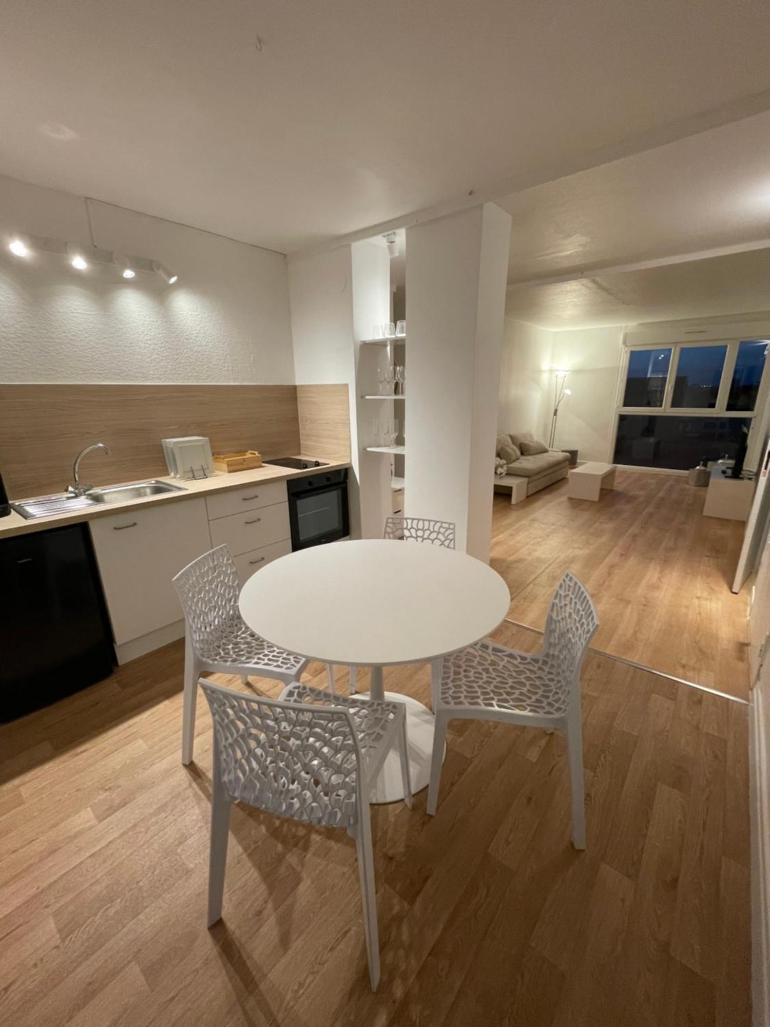 Lenahome رانس المظهر الخارجي الصورة